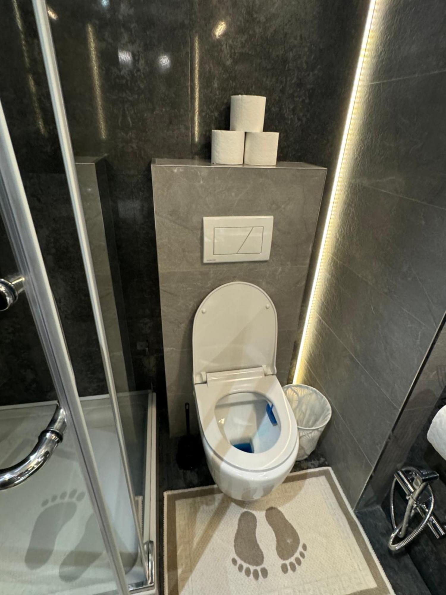 Rentnow Modern Lux Apartment In Centre Chisinau Bagian luar foto