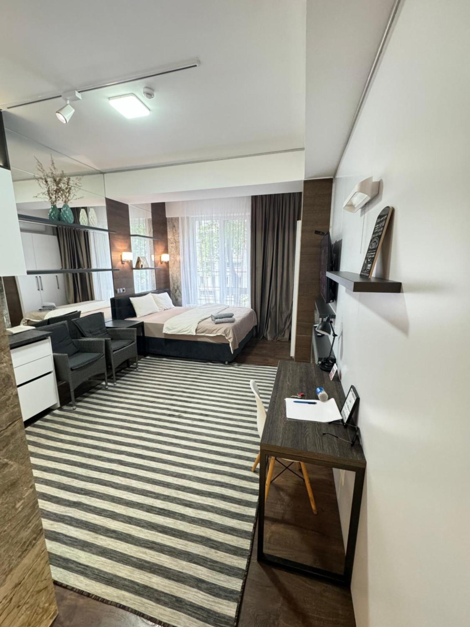 Rentnow Modern Lux Apartment In Centre Chisinau Bagian luar foto