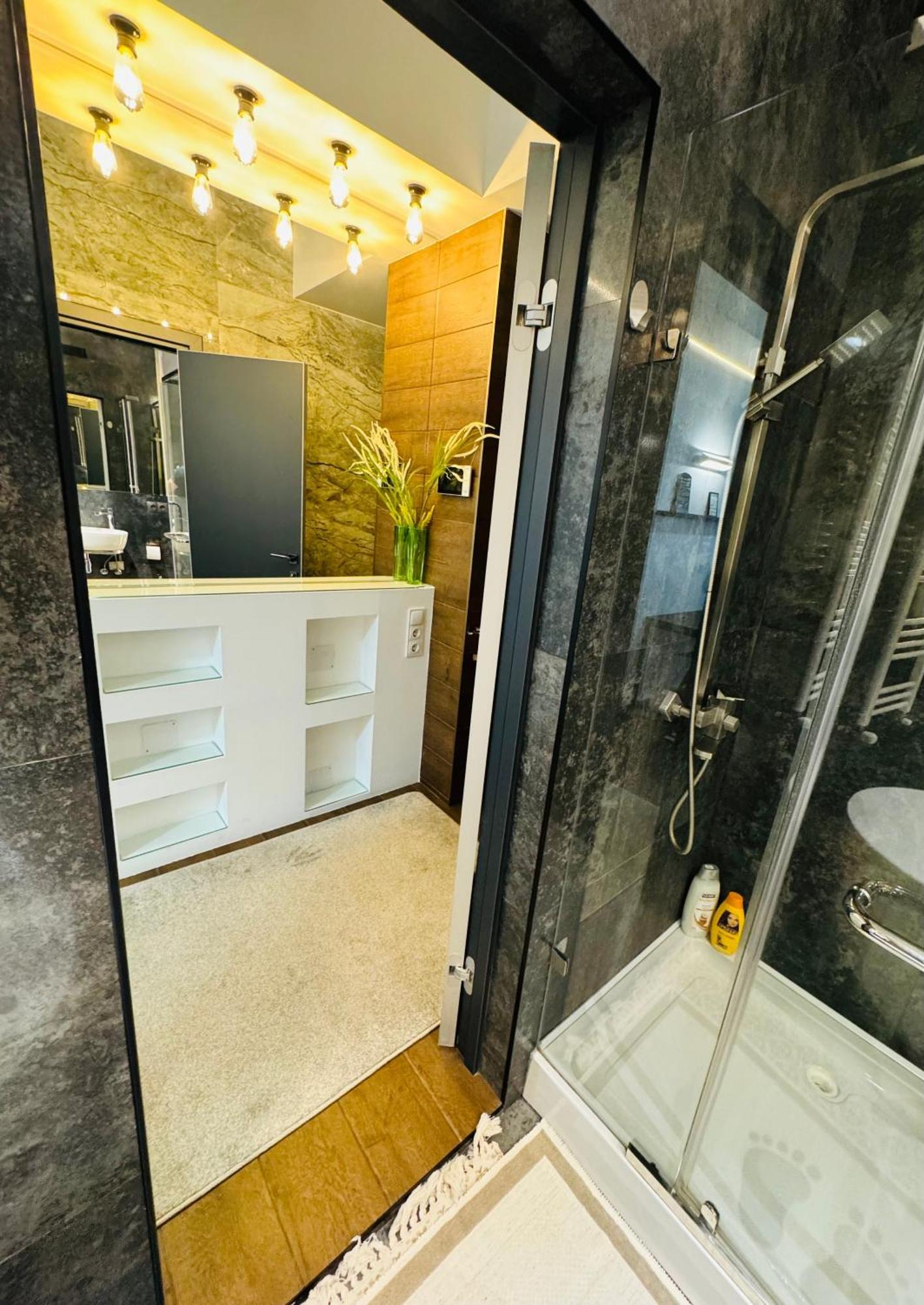 Rentnow Modern Lux Apartment In Centre Chisinau Bagian luar foto