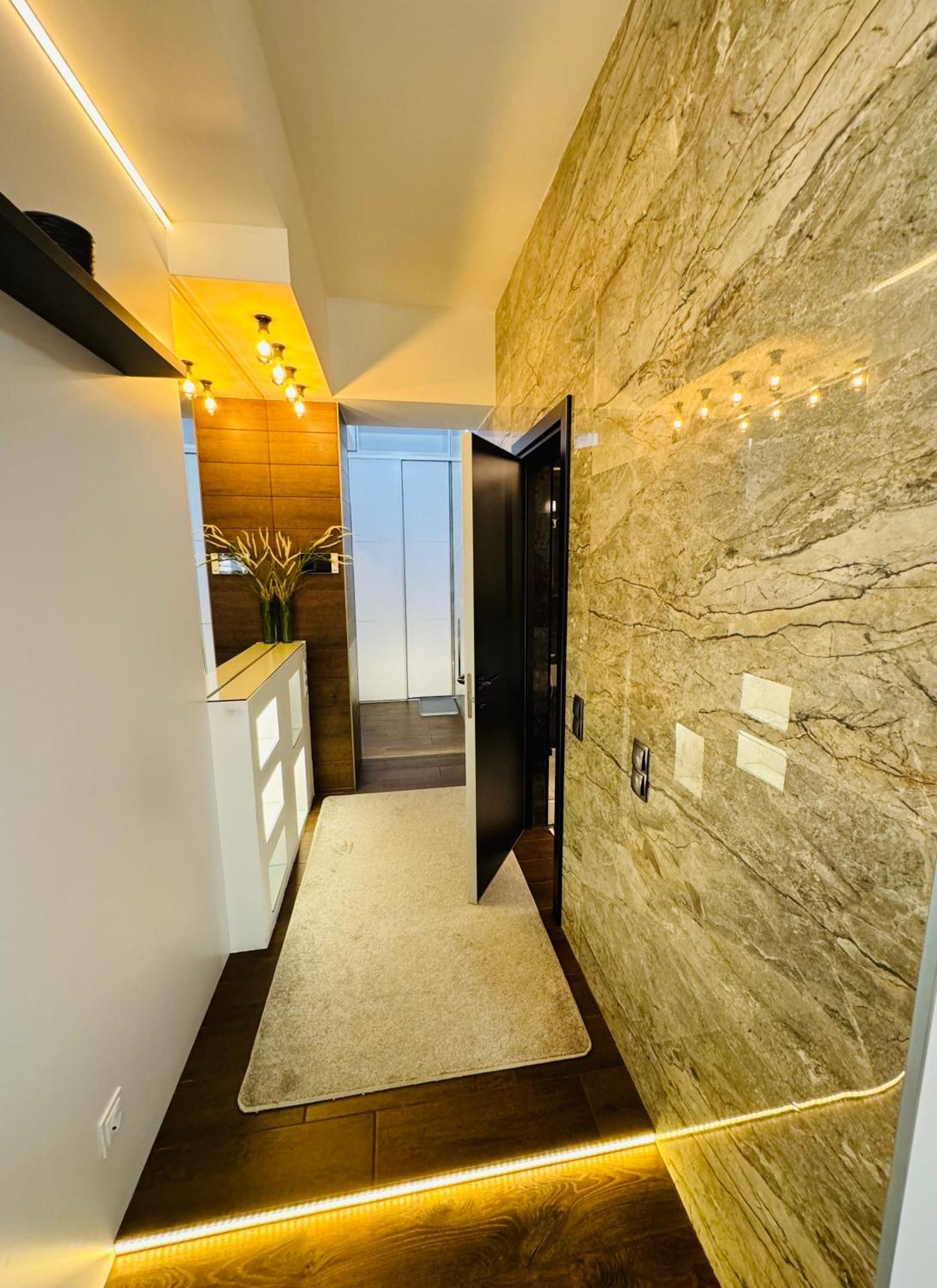 Rentnow Modern Lux Apartment In Centre Chisinau Bagian luar foto