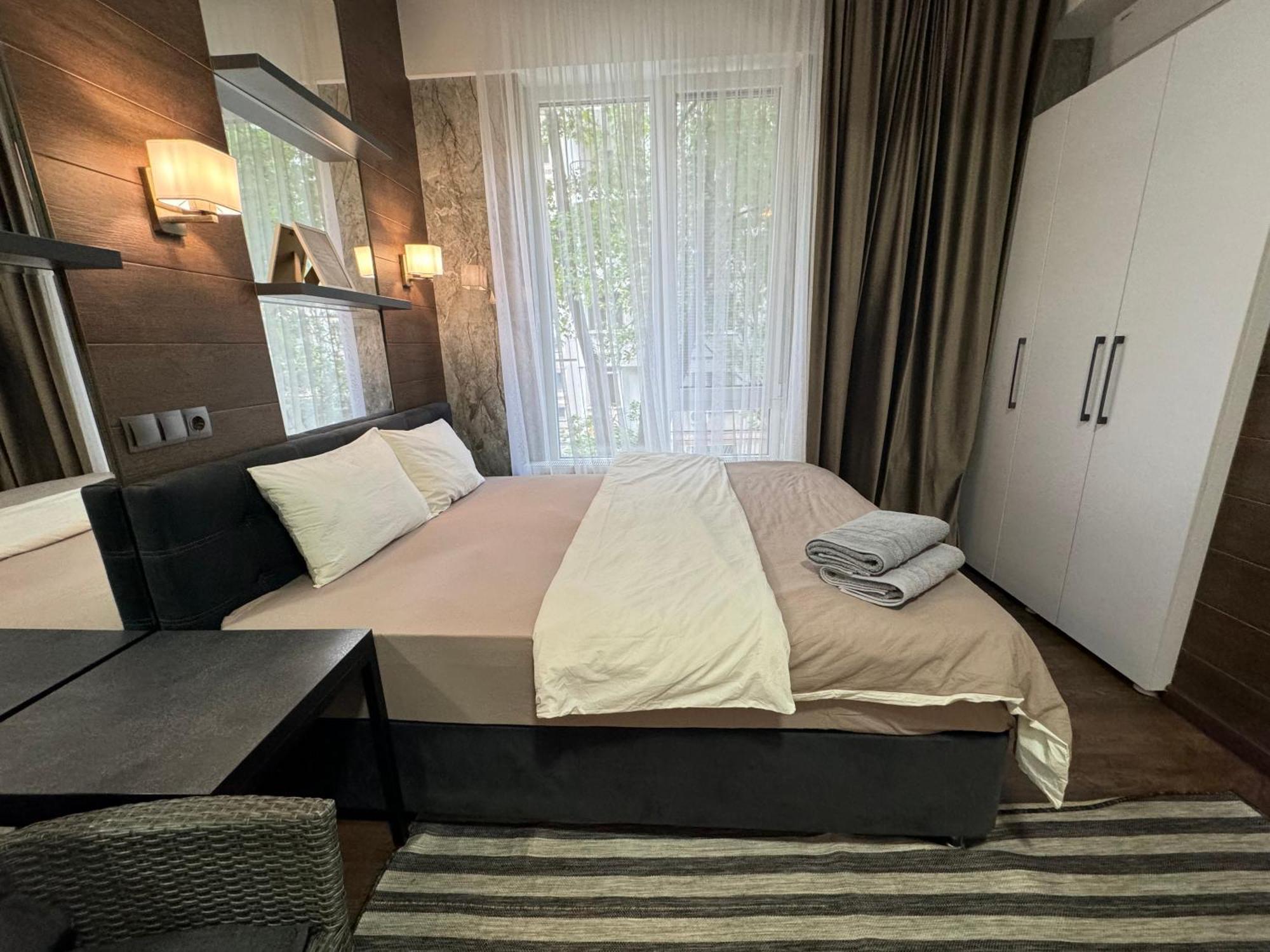 Rentnow Modern Lux Apartment In Centre Chisinau Bagian luar foto