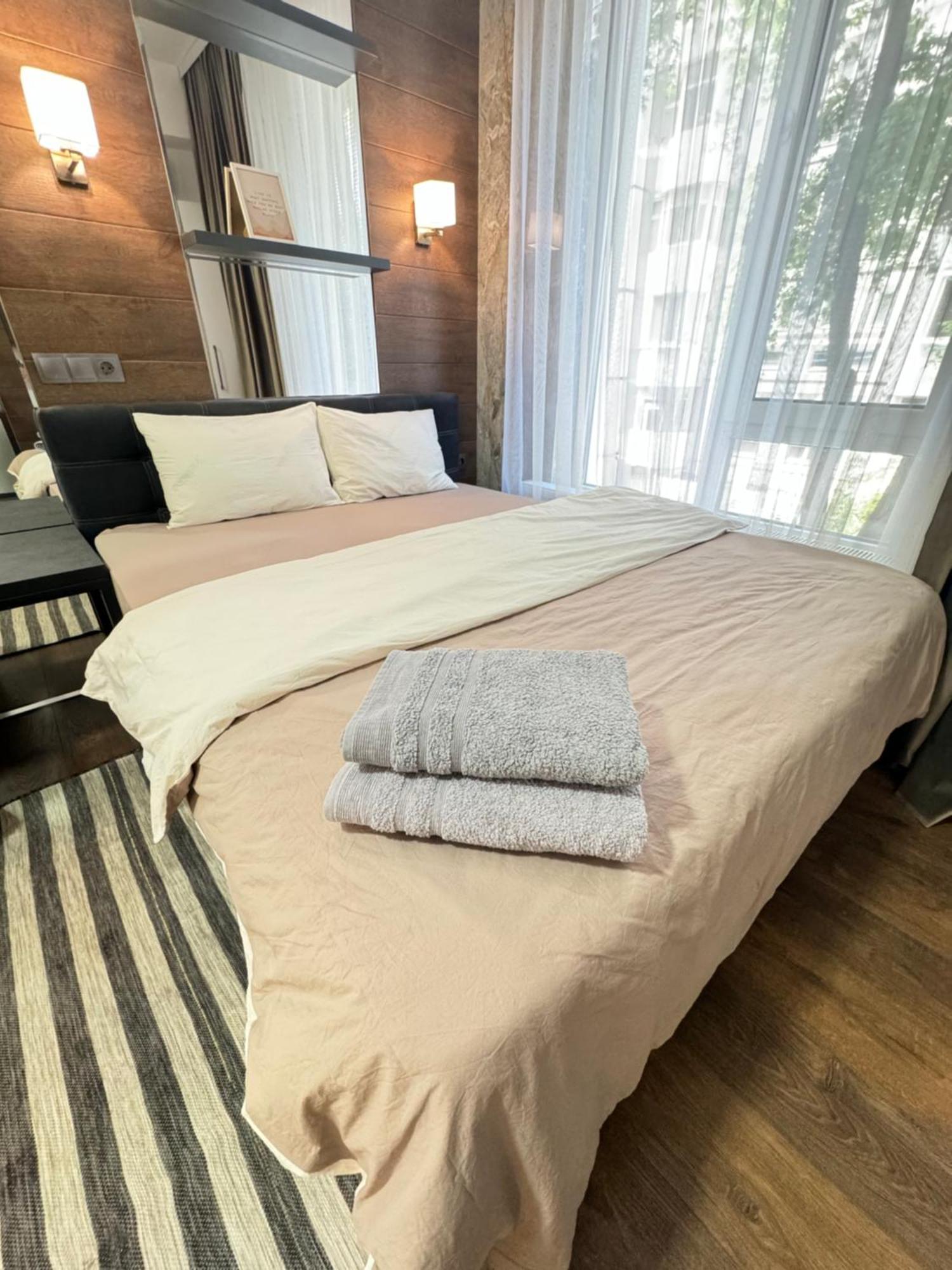Rentnow Modern Lux Apartment In Centre Chisinau Bagian luar foto